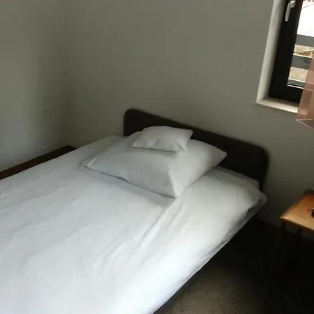 Uroboros Homestay *