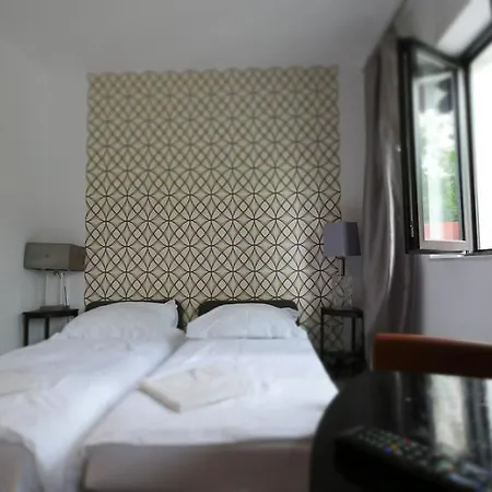 威拉乌罗伯罗斯旅馆