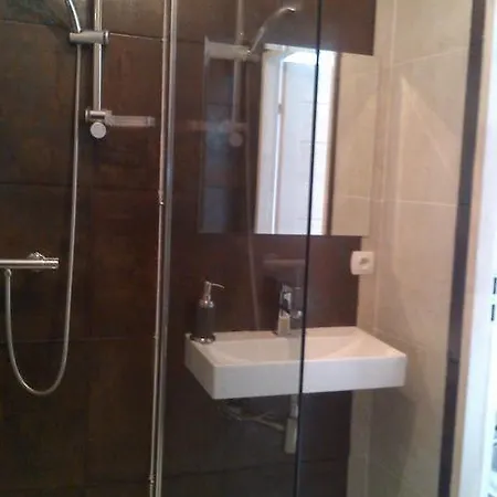 威拉乌罗伯罗斯旅馆