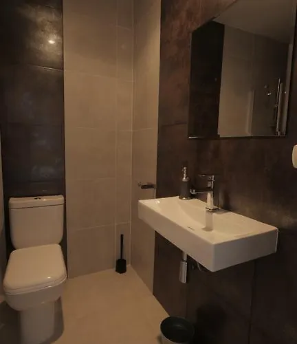 Privatunterkunft Uroboros