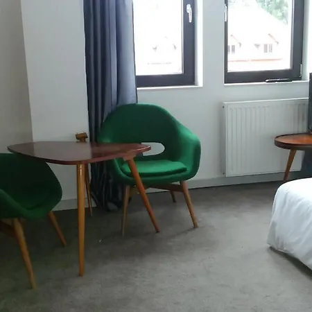 منزل للإقامة Uroboros شكلارسكا بوريبا