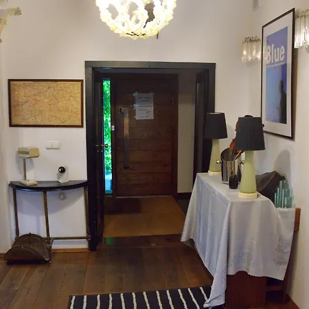 בית אירוח Uroboros