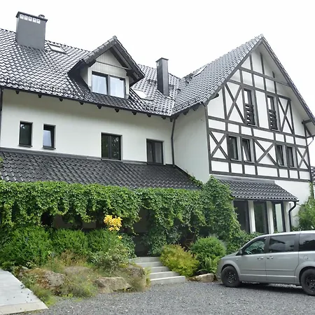 منزل للإقامة Uroboros شكلارسكا بوريبا