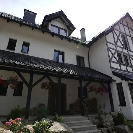 منزل للإقامة Uroboros شكلارسكا بوريبا