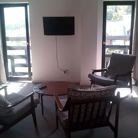 Uroboros * شكلارسكا بوريبا