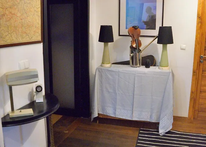 Uroboros Проживание в семье *