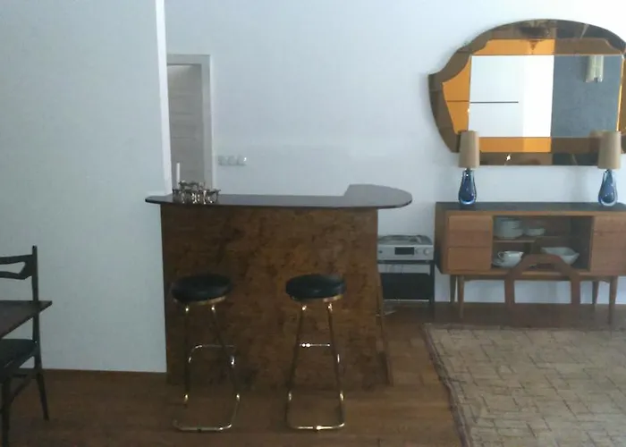 Проживание в семье Uroboros Шклярска-Поремба