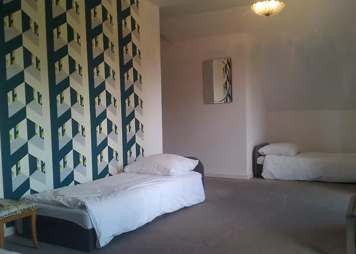 Uroboros * שצ'קלארסקה פוראובה